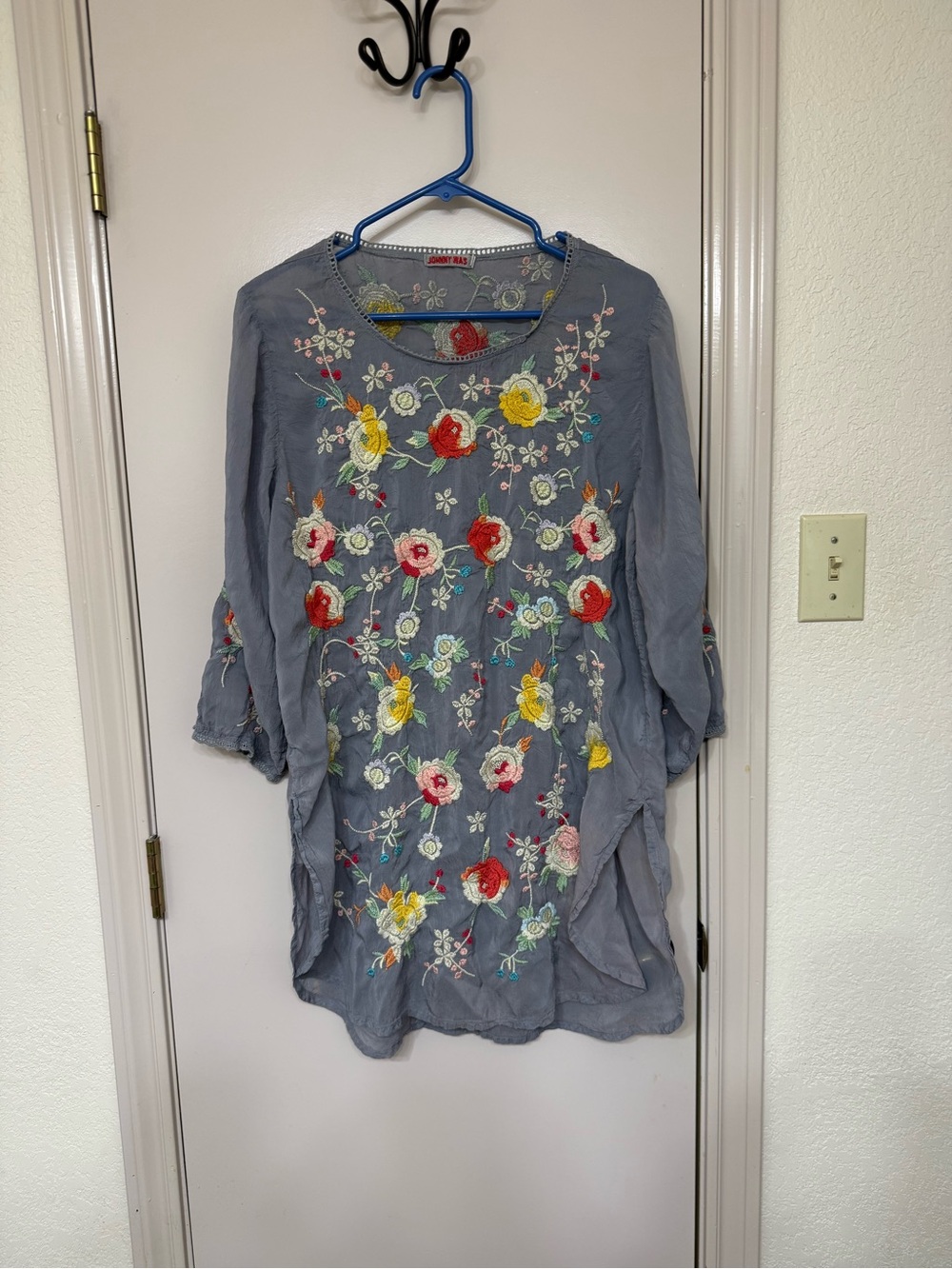 Johnny Was Gray Embroidered Floral Tunic